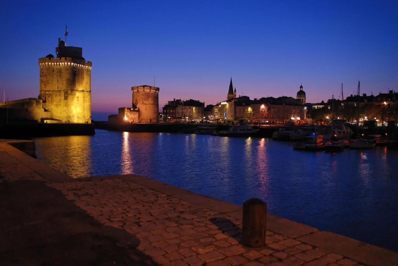 Nuit Sur Un Bateau Hotel La Rochelle  Exterior foto